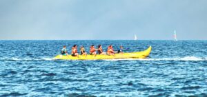 Top Tips for First-Timers Trying Banana Boat Rides